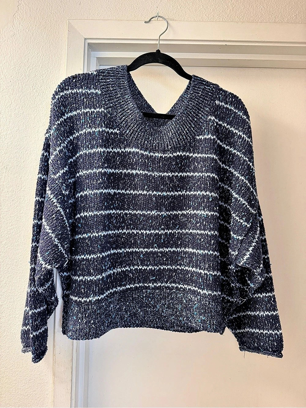 Free People See Me V-Neck Knit Pullover Striped Blue & White Small